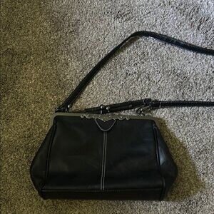 Elegant Black Leather Shoulder Bag